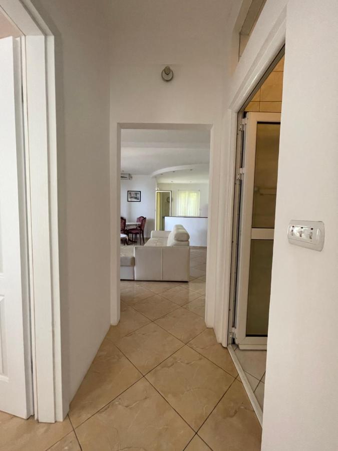 Apartments Rozela Ulcinj Esterno foto